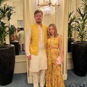 Men’s Indian Kurta wedding guest outfit